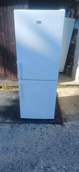 Lednička s mrazákem od značky Beko - 2