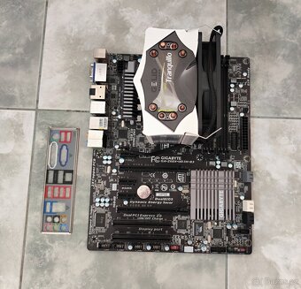 ZÁKLADNÍ DESKA GIGABYTE GA-Z68X-UD3H-B3 - 2
