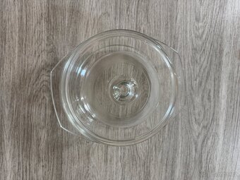 Kulatý pekáč Simax 1,5 l - 2
