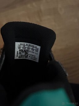 Dětské boty Adidas – vel. 22 (6K) - 2