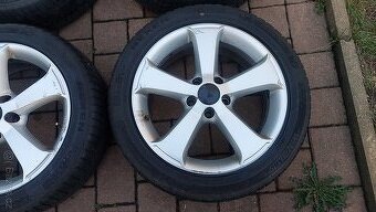 ALU zimní 17", orig. VW, rozteč 5x112mm, pneu 205/50/17 - 2