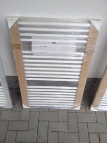Prodám KOUPELNOVÝ TOPNÝ ŽEBŘÍK 600mm X 764mm - 2