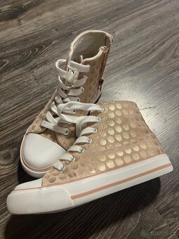 krásné dívčí kotníčkové tenisky, vel 31 - 2