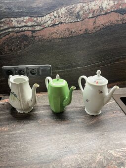 Staré porcelánové konvice - 2