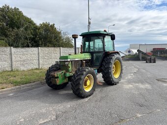 Kolový traktor John Deere 2850, nutné opravy - 2