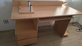 Psací stůl 132x57x72 (šxhxv) - 2