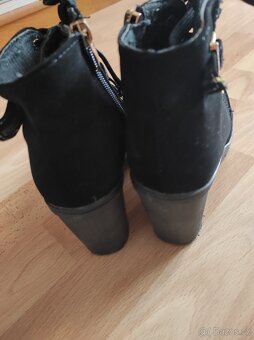 Kotníkové boty 38 - 2