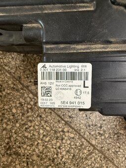 Prodám světlomet Škoda Octavia IV - 2