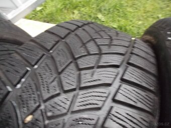 225/50/18 99V GOODYEAR 2 KS ZIMNÍ - 2