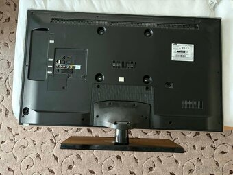 Televize Samsung – stojan i možnost pověšení - 2