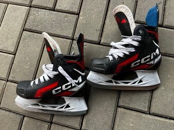 Detske hokejove brusle CCM - 2