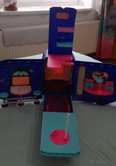 LoL karavan 4v1 OMG - 2