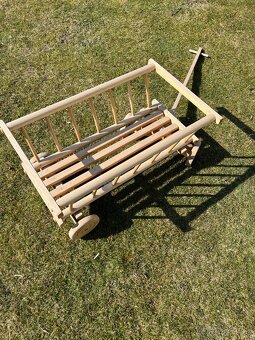 Dřevěný trakař - 2