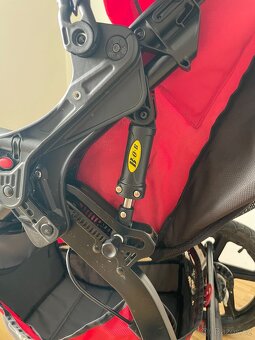 Kočárek Bob Revolution Pro Red - 2