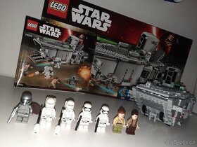 LEGO Star Wars 75103 First Order Transporter - 2