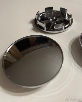 Plastové pokličky alu kola průměr 62-68 mm chrom - 2