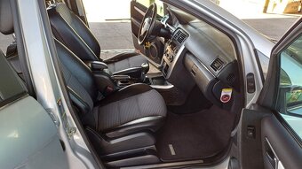 mercedes b200 2.0 BENZIN 105 kw ( velmi pekny ) - 2