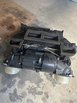 Topení BMW E39 328i - 2