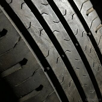 Letní pneu 215/65 R17 99V Continental 5,5mm - 2