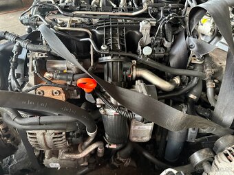 Motor + prevodovka CAY 1.6 TDI 77 kw - 2
