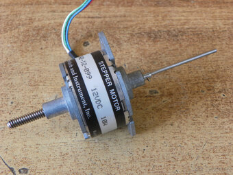 Krokový motor lineární aktuátor HAYDON 46362, rozsah 50 mm - 2