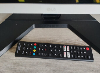 31.5(80cm) LCD LG Smart 32SR50F-W - 2