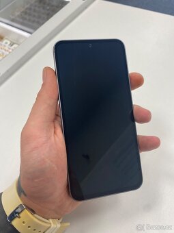 Samsung Galaxy S23 FE - 2