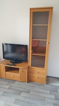 TV + tv skříňka - 2