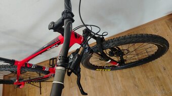 Prodám kolo Giant 27.5, vel rámu M. - 2