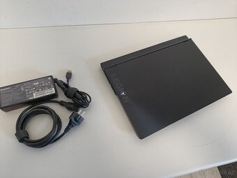 Herní notebook Lenovo 15,6" FHD / vady - 2