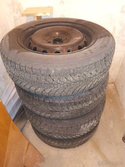 Zimní pneu 185/65 R15 88 Z + disky - 2