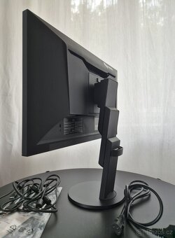 Monitor EIZO FlexScan EV2451 černý - 2