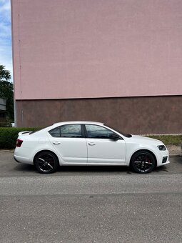 OCTAVIA 3 RS - 2