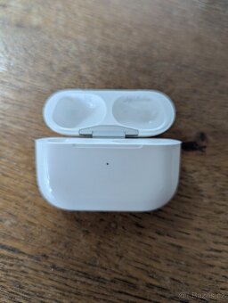 Apple AirPods Pro (1. generace, Lightning, 2021) - 2