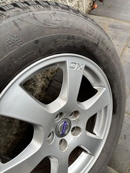 Kola Volvo XC 60 - 2
