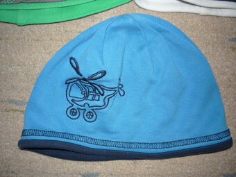 Kvalitní bavlněné čepice 2-5let Pletex,cena za obě - 2