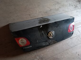 PRODÁM NA VW PASSAT B6 ZADNÍ VÍKO A NÁRAZNÍK - 2