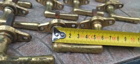 Mosazné okenní kování - 2