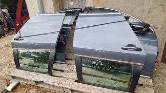 VW Passat B7 motor CFFB, z. víko šedá LK7X+ všechny dveře - 2