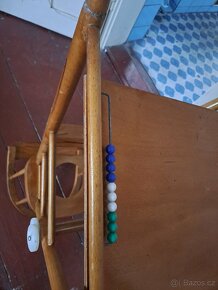 Jidelni zidlicka z 80.let - 2