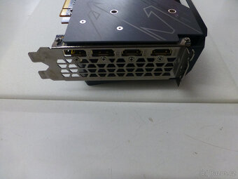 GIGABYTE AMD Radeon RX 6800 AORUS MASTER 16G - 2