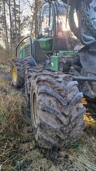 Harvestor JOHN DEERE 1270E - 2