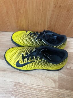 Turfy Nike, vel. 33 - 2