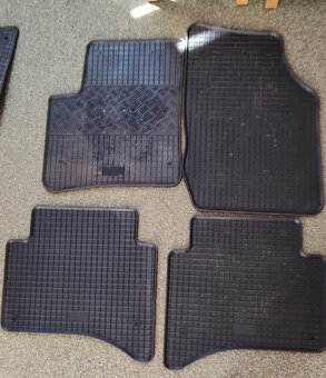 Gumové autokoberce Touareg - 2