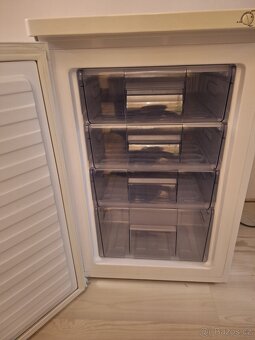 Mrazák šuplíkový Whirlpool - 2