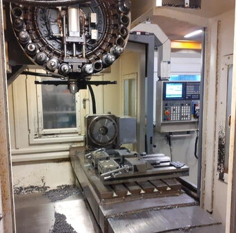 Obráběcí centra - vertikální V 4.5 - 2