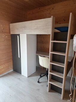 Dětská postel, stěna, stůl , židle, matrace - 2