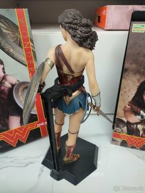 Sběratelská figurka Wonder Woman - 2