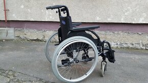 Invalidní vozík odlehčený skládací - 2