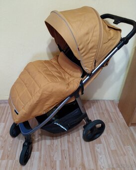 Sportovní kočárek Carrello Bravo New Tiger Orange - 2